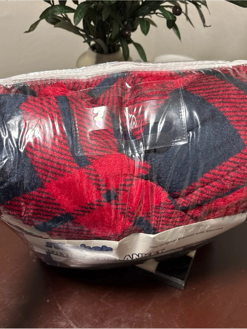UltimateWearable Blanket in Red Plaid